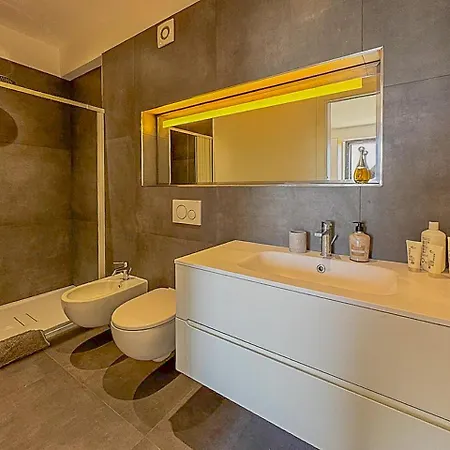 Stile E Comfort Sul Mare By Host Hero Daire *